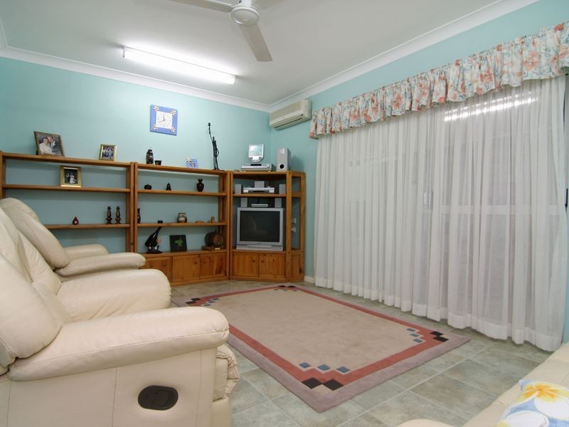 6 Comet Street, Bayview Heights QLD 4868