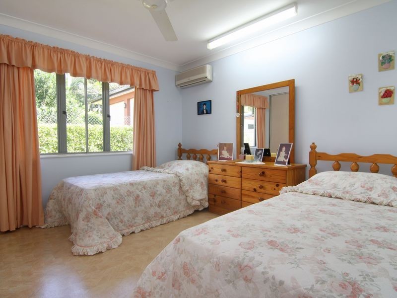 6 Comet Street, Bayview Heights QLD 4868