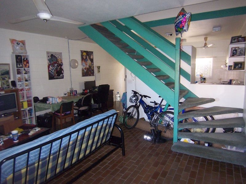 4/11 Pioneer Street, Manoora QLD 4870