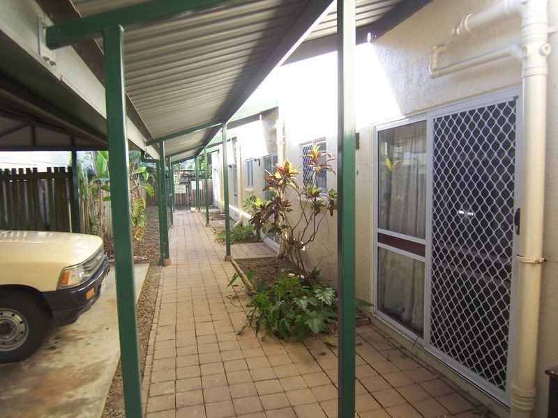 4/11 Pioneer Street, Manoora QLD 4870