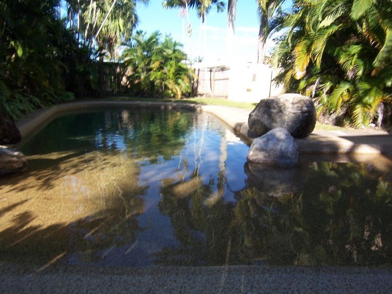 4/11 Pioneer Street, Manoora QLD 4870