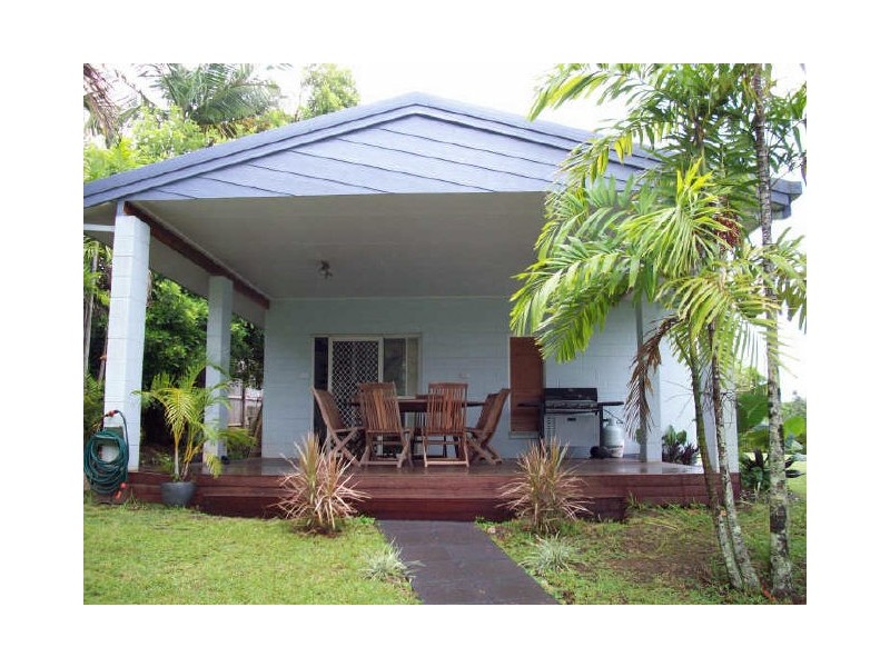 2 Milford Street, Kanimbla QLD 4870