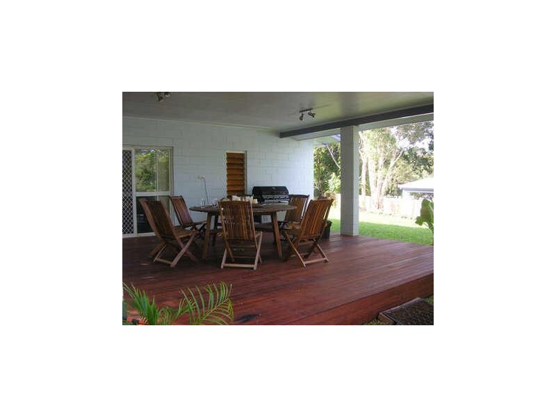 2 Milford Street, Kanimbla QLD 4870