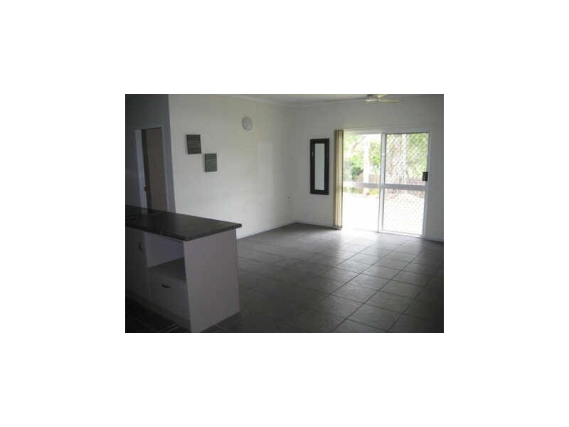 2 Milford Street, Kanimbla QLD 4870