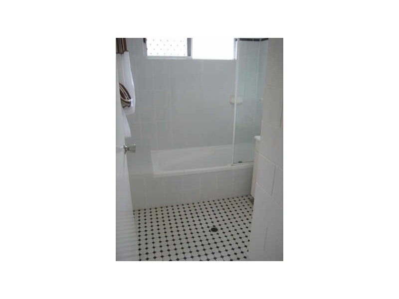 2 Milford Street, Kanimbla QLD 4870