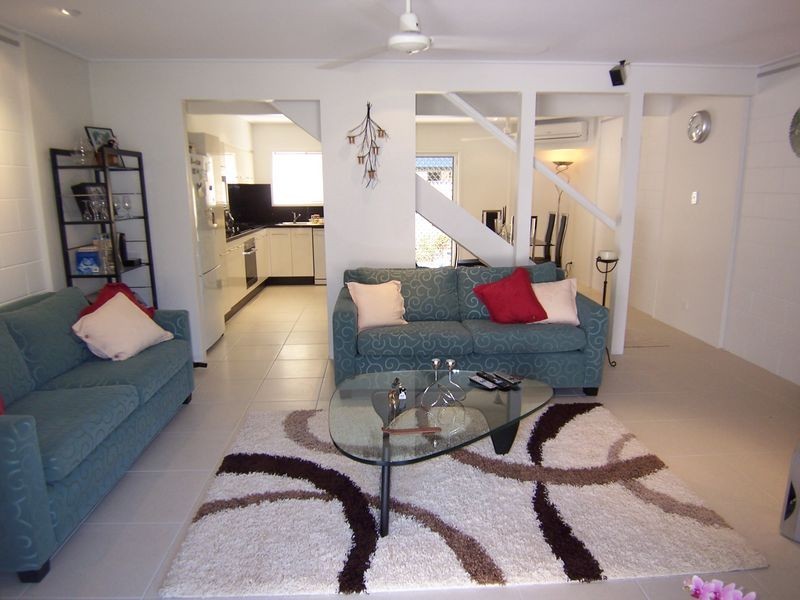 2/20 Corkill Street, Freshwater QLD 4870