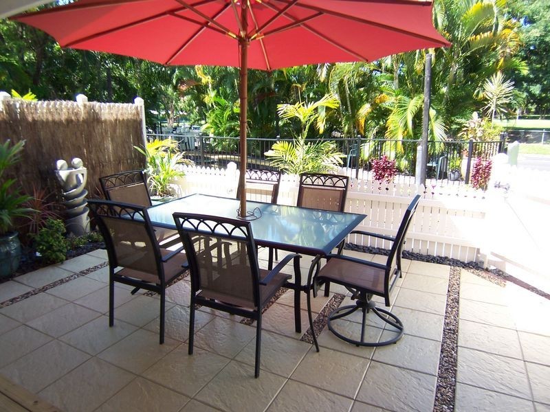 2/20 Corkill Street, Freshwater QLD 4870