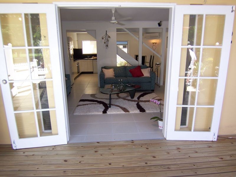 2/20 Corkill Street, Freshwater QLD 4870