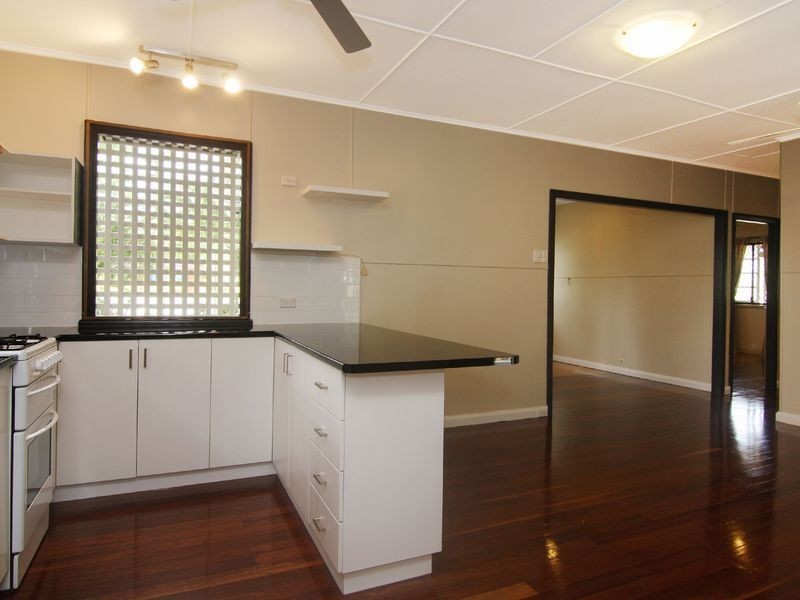 69 Clarke Street, Manunda QLD 4870