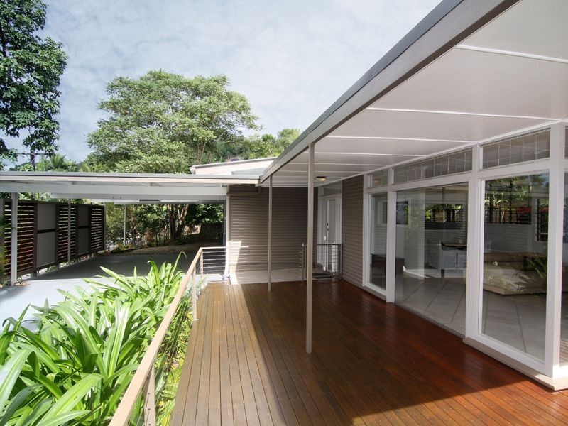 150 Hillview Crescent, Whitfield QLD 4870