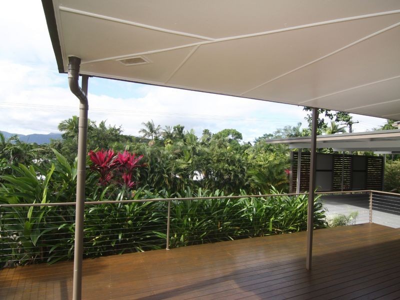 150 Hillview Crescent, Whitfield QLD 4870