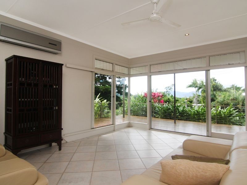 150 Hillview Crescent, Whitfield QLD 4870