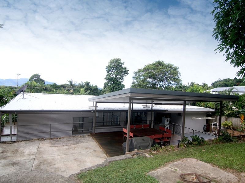 150 Hillview Crescent, Whitfield QLD 4870