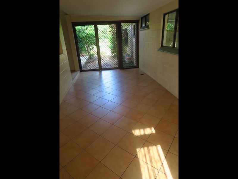 7 Mcmanus Street, Whitfield QLD 4870