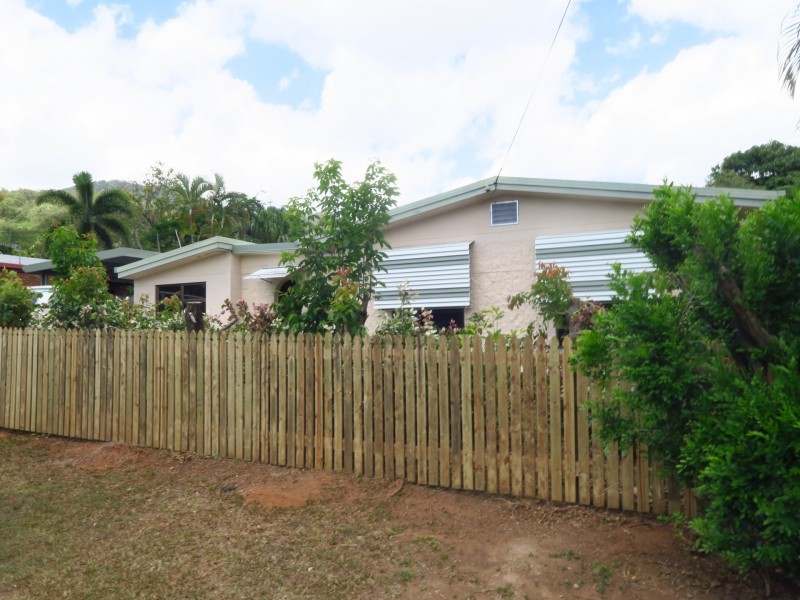 7 Mcmanus Street, Whitfield QLD 4870