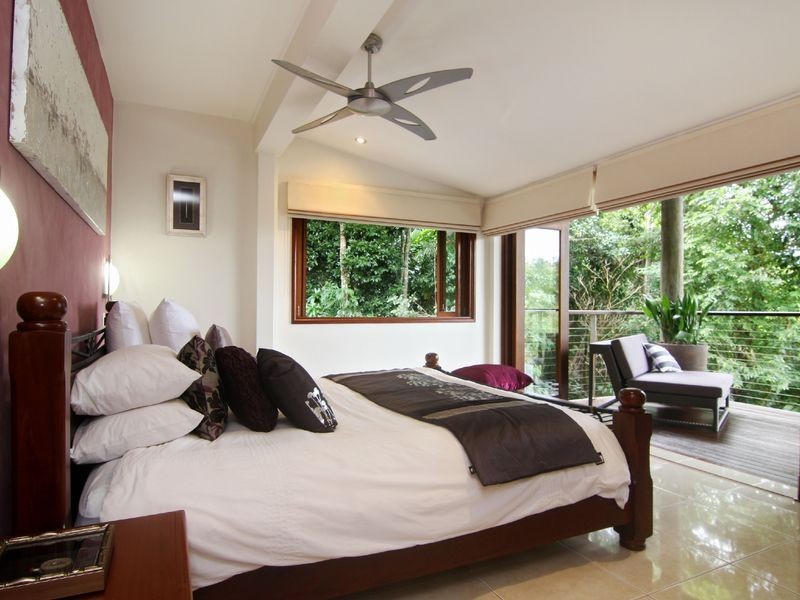 176 Sydney Close, Bayview Heights QLD 4868