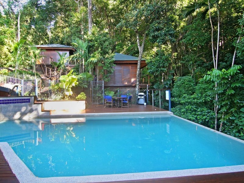 176 Sydney Close, Bayview Heights QLD 4868
