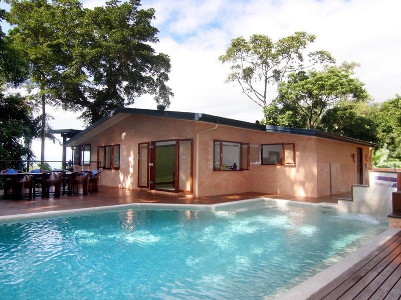 176 Sydney Close, Bayview Heights QLD 4868
