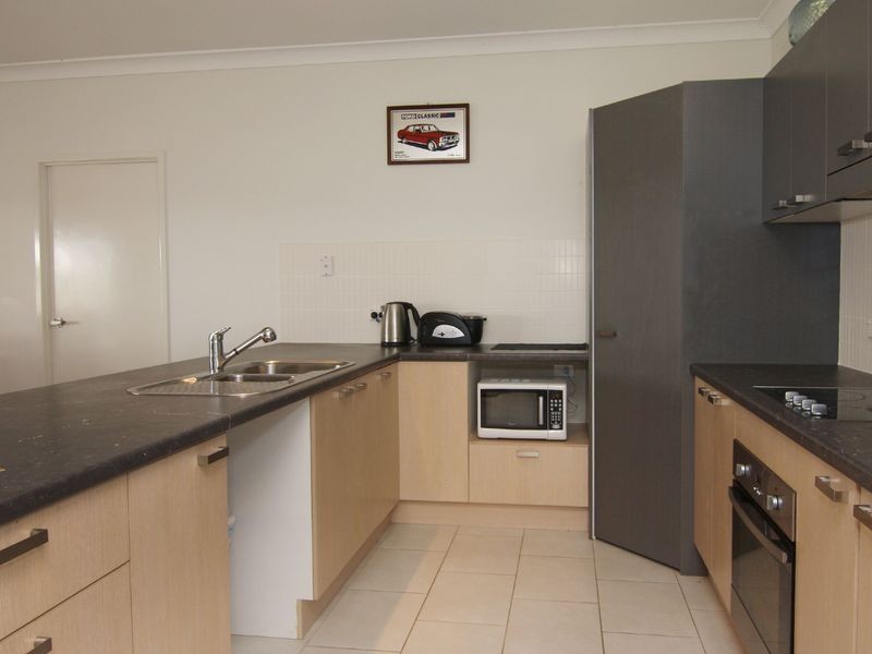 57 Phoenix Street, White Rock QLD 4868