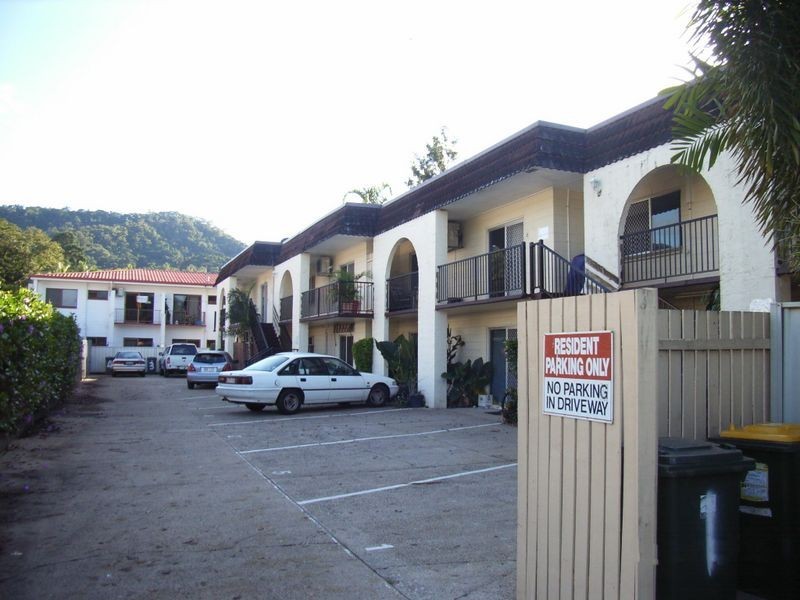 4/120 Greenslopes Street, Edge Hill QLD 4870