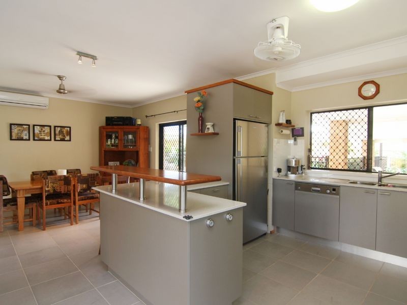 11 Ficus Close, Redlynch QLD 4870