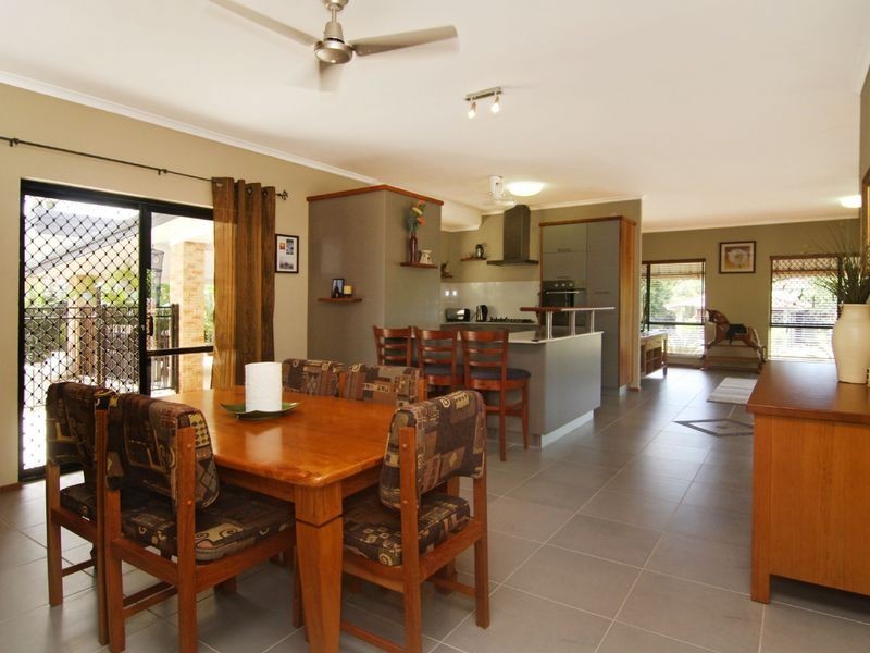 11 Ficus Close, Redlynch QLD 4870