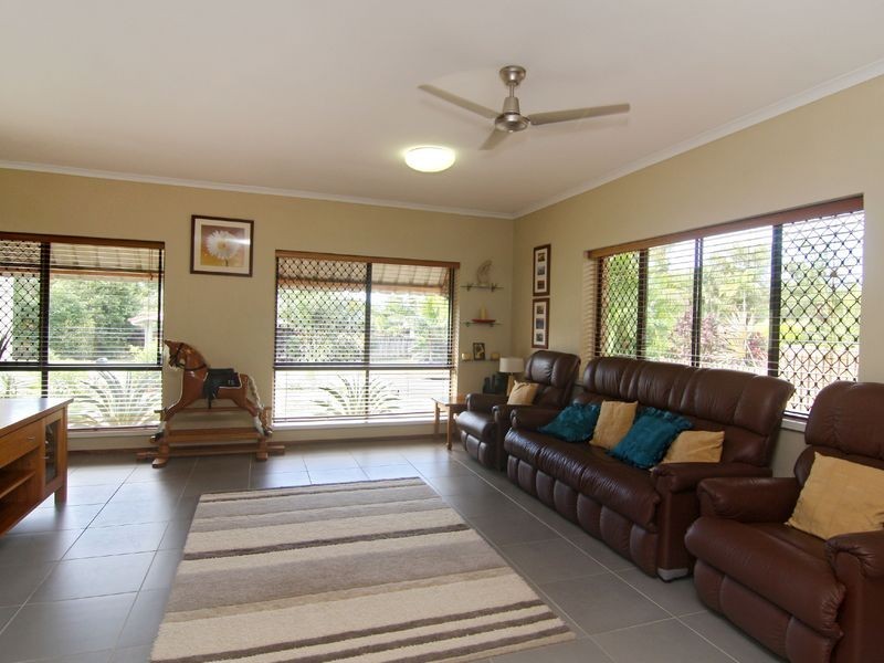 11 Ficus Close, Redlynch QLD 4870