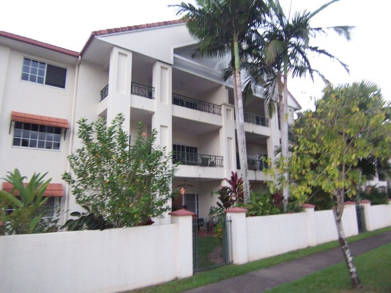 41/90 Digger Street, Cairns North QLD 4870