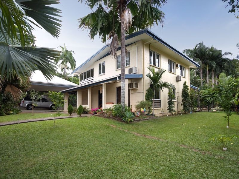 16 Park Street, Whitfield QLD 4870