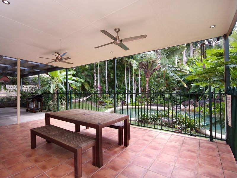 16 Park Street, Whitfield QLD 4870