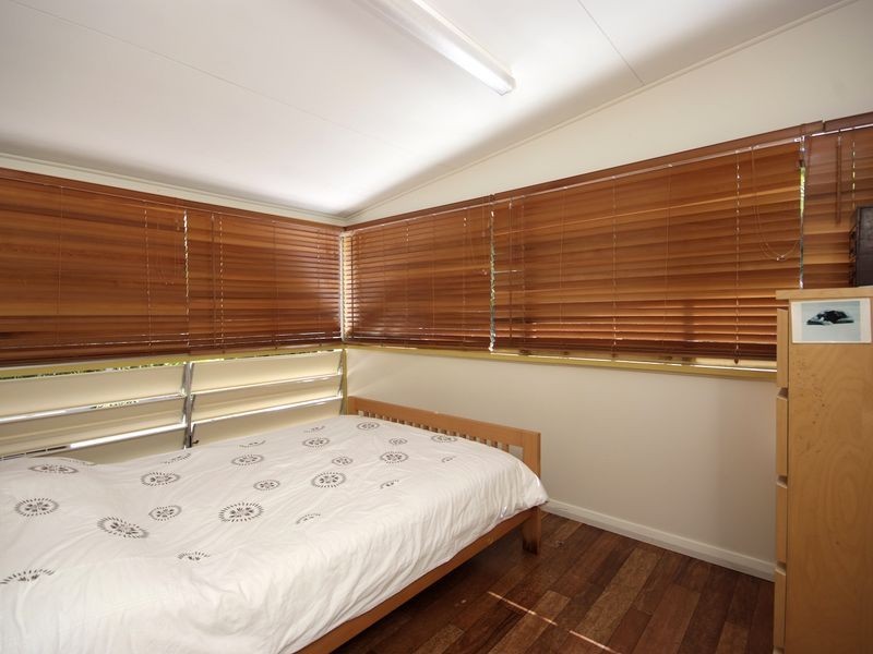 16 Park Street, Whitfield QLD 4870