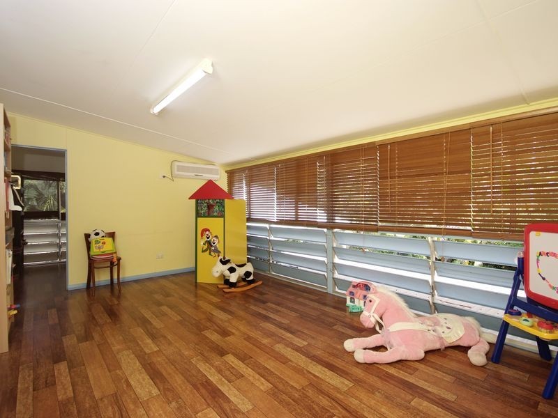 16 Park Street, Whitfield QLD 4870