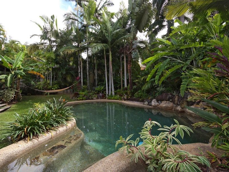 16 Park Street, Whitfield QLD 4870