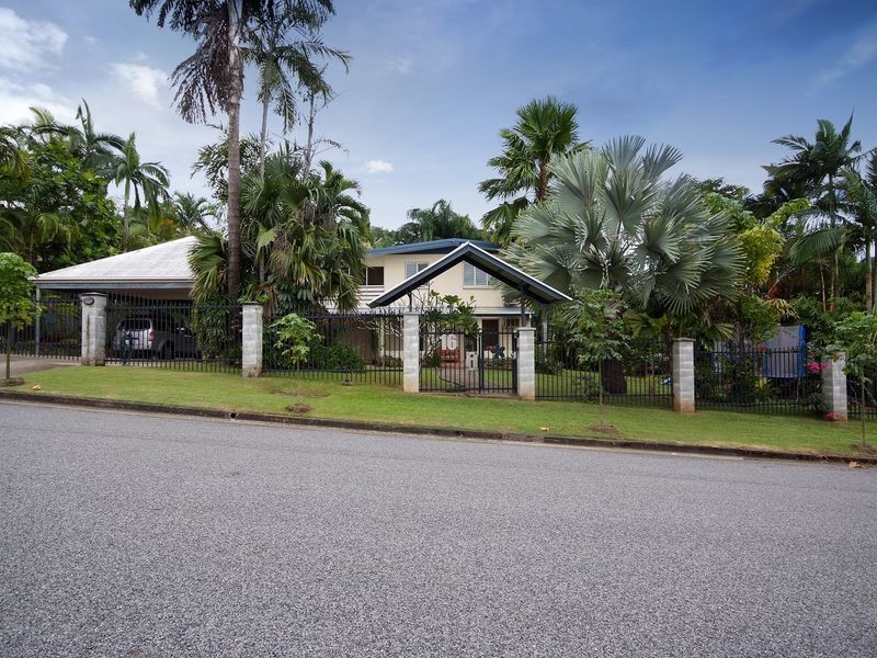 16 Park Street, Whitfield QLD 4870
