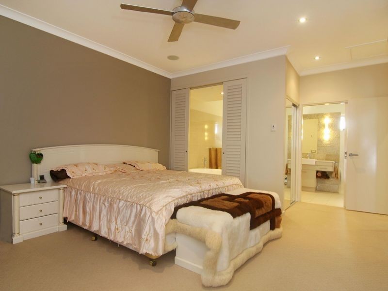 901/12 Gregory Street, Cairns QLD 4870