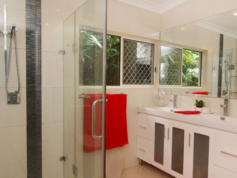 102 Nolan Street, Whitfield QLD 4870