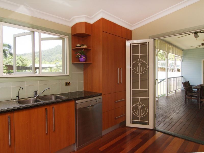 93-95 Moore Road, Kewarra Beach QLD 4879