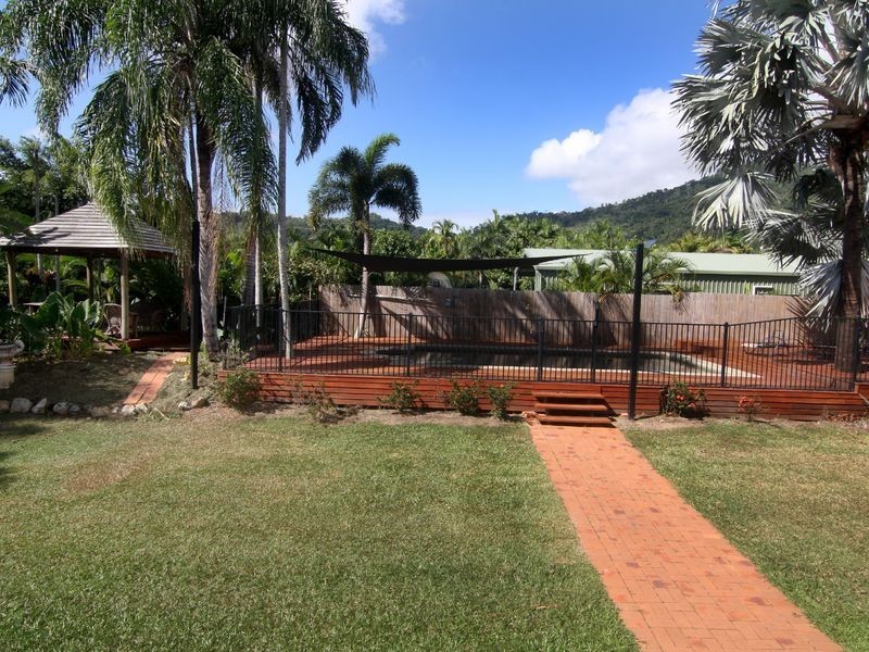 93-95 Moore Road, Kewarra Beach QLD 4879