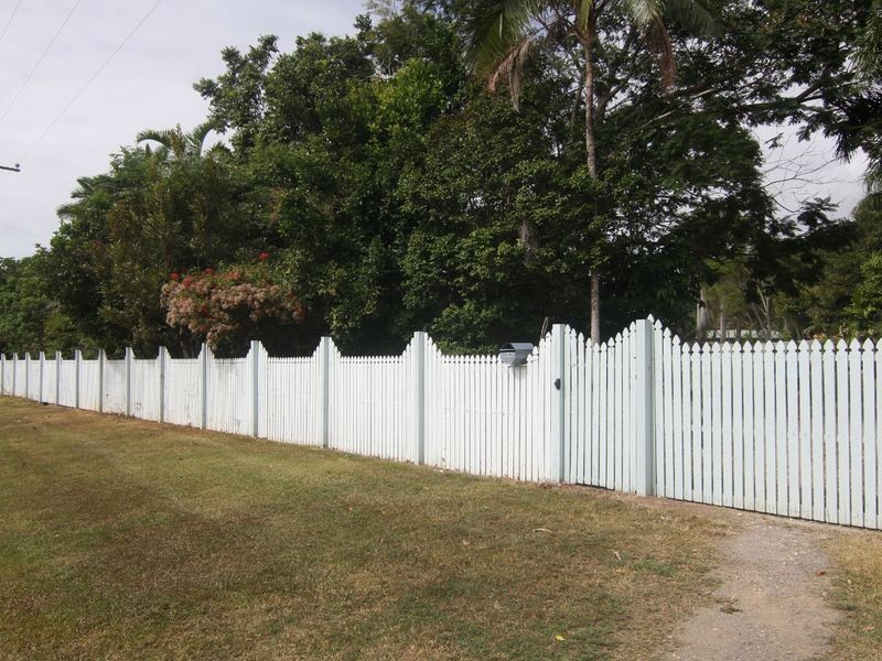 93-95 Moore Road, Kewarra Beach QLD 4879