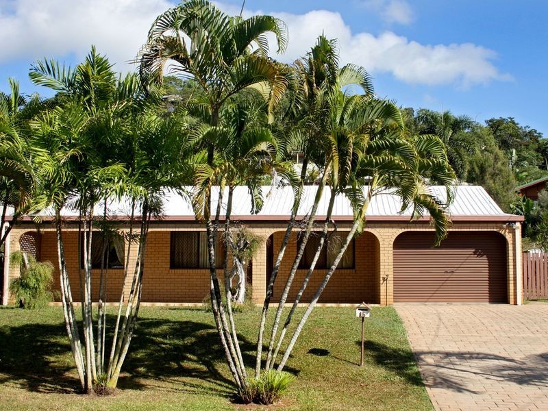 16 Rogers Close, Whitfield QLD 4870