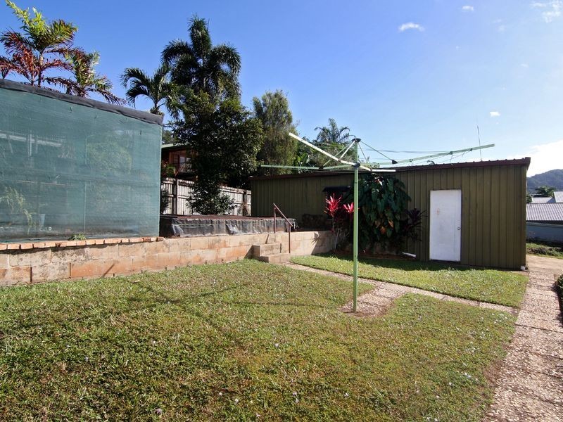 16 Rogers Close, Whitfield QLD 4870