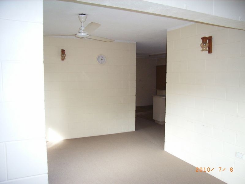 2/15 Pioneer Street, Manoora QLD 4870