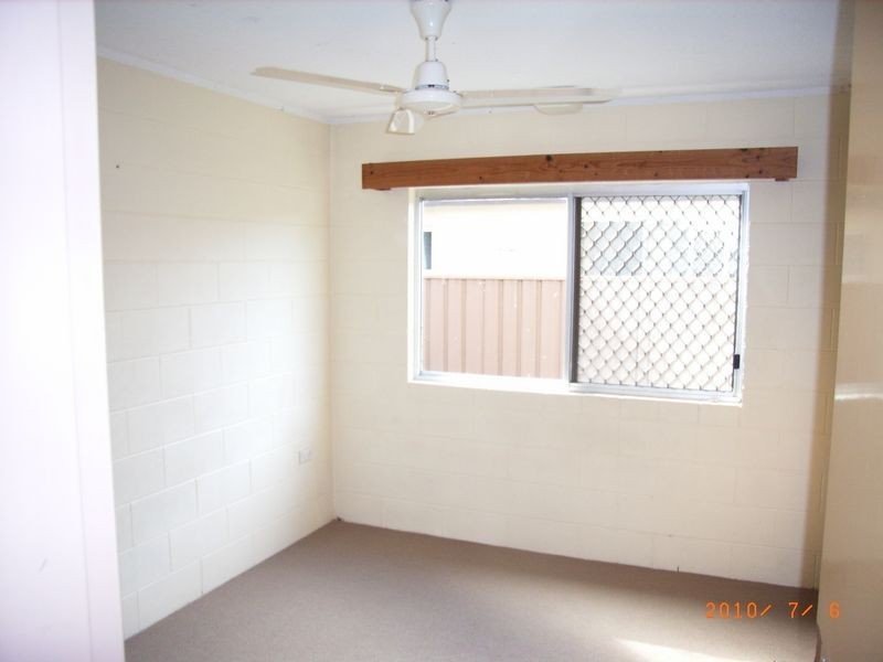 2/15 Pioneer Street, Manoora QLD 4870