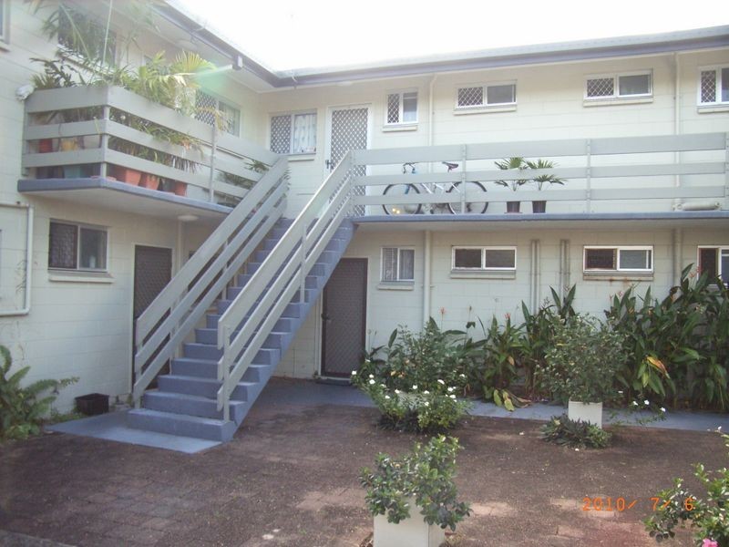 2/15 Pioneer Street, Manoora QLD 4870