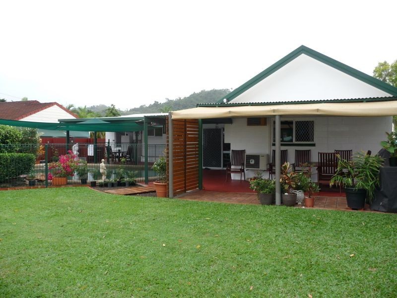 4 Hobson Drive, Brinsmead QLD 4870