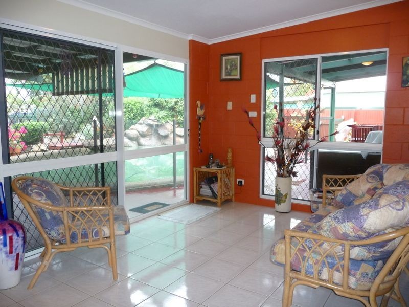 4 Hobson Drive, Brinsmead QLD 4870