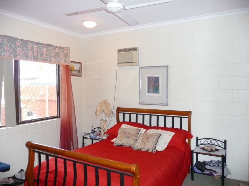 4 Hobson Drive, Brinsmead QLD 4870