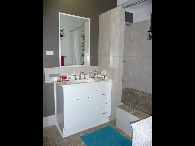 4 Hobson Drive, Brinsmead QLD 4870