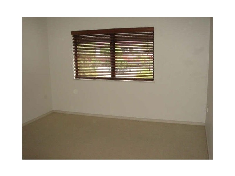 6/72 Digger Street, Cairns North QLD 4870