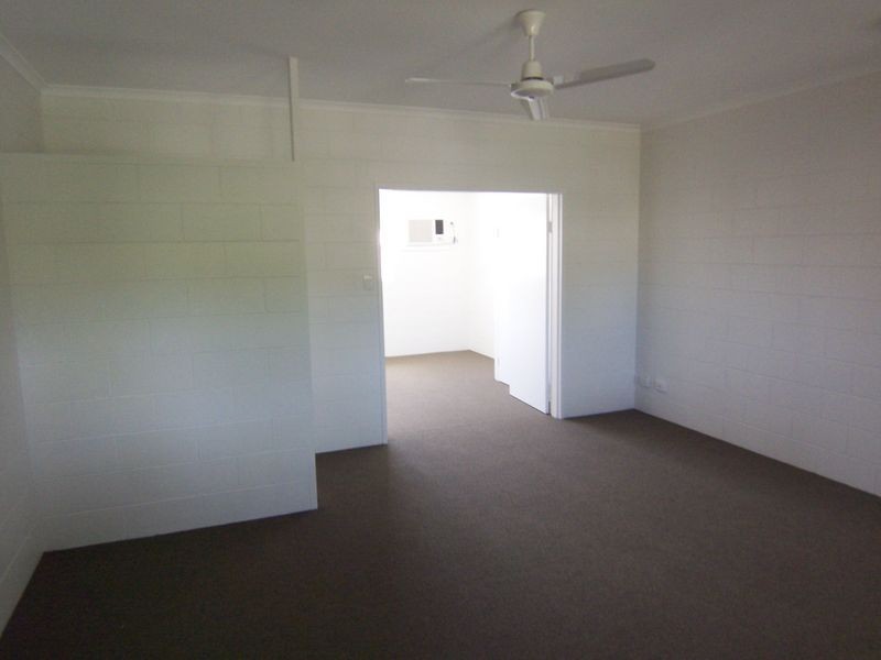 1-10/9 Maytown Close, Manoora QLD 4870